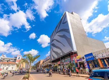 uganda/kampala/landmark/zebra-plaza