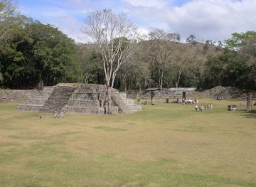 honduras/copan-ruinas/landmark/parque-central