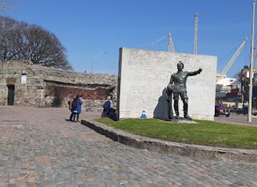 uruguay/litoral/landmark/monumento-a-hernandarias