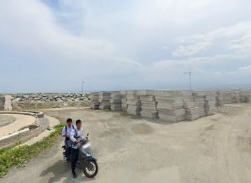 indonesia/central-sulawesi/landmark/patung-bola-dunia-roundabout-inkindo