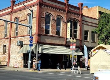 oregon/pendleton/landmark/alexander-s-artisan-chocolates