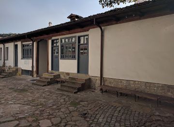 bulgaria/sredna-gora/landmark/museum-prison