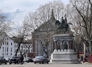belgium/liege/cointe/landmark/statue-of-charlemagne