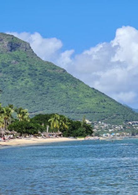 Flic En Flac Beach
