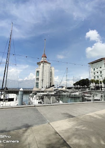 Straits Quay