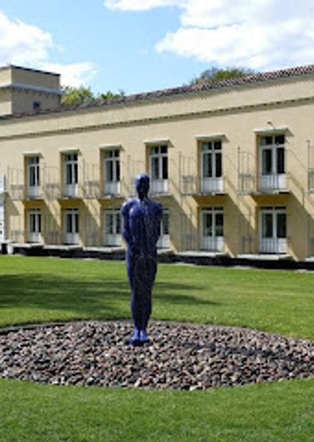 Art Center