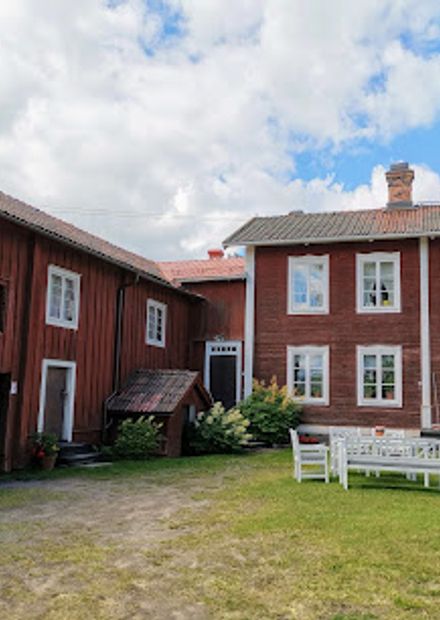 Gästgivars, Vallsta