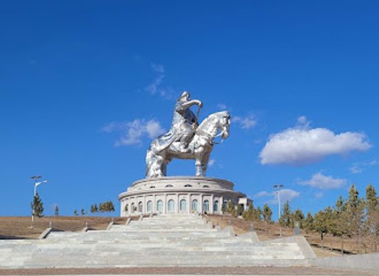mongolia/zavkhan-river-valley/landmark/chinggis-khaan-statue-complex