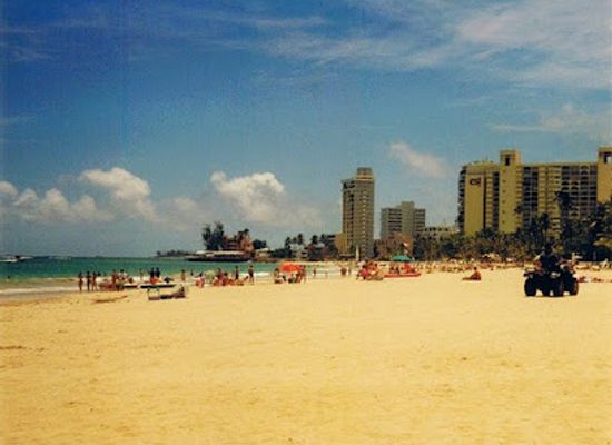 puerto-rico/carolina/isla-verde/landmark/isla-verde-beach