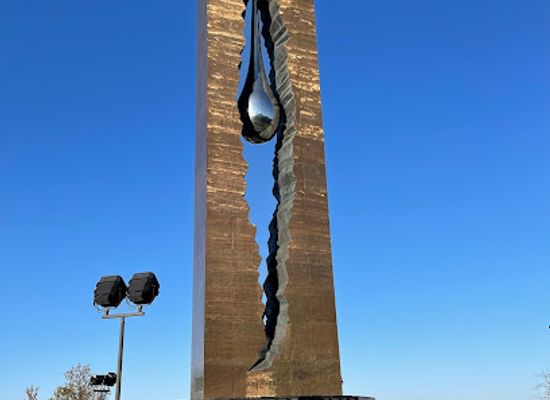 new-jersey/jersey-city/landmark/tear-drop-memorial