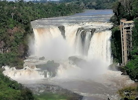 brazil/south-region/landmark/monday-falls