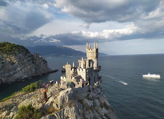 ukraine/crimea/landmark/swallow-s-nest