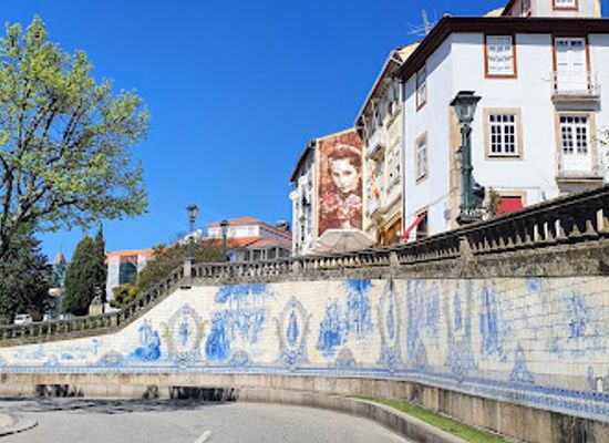 portugal/viseu/landmark/painel-de-azulejos