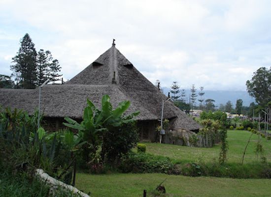 papua-new-guinea/goroka/landmark/raun-raun-theater