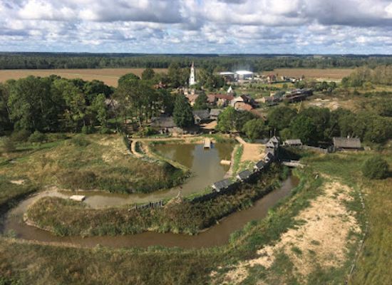 latvia/zemgale/landmark/cinevilla-studio