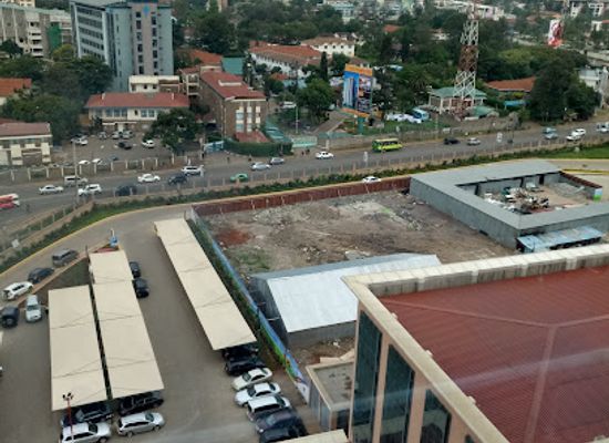 kenya/nairobi/landmark/kenyatta-national-hospital-roundabout