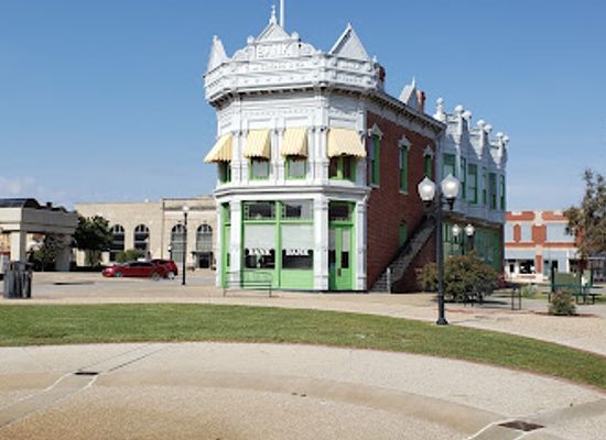 kansas/southeast-kansas/landmark/dalton-defenders-and-coffeyville-history-museum