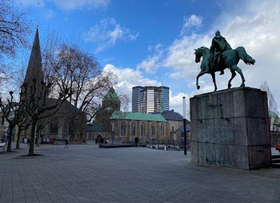 germany/essen/landmark/denkmal-wilhelm-i-deutscher-kaiser