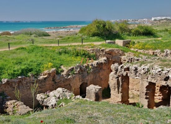 cyprus/paphos/tombs-of-the-kings/landmark/tomb-5