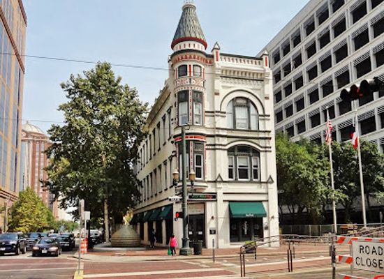texas/houston/landmark/sweeney-coombs-and-fredericks-building
