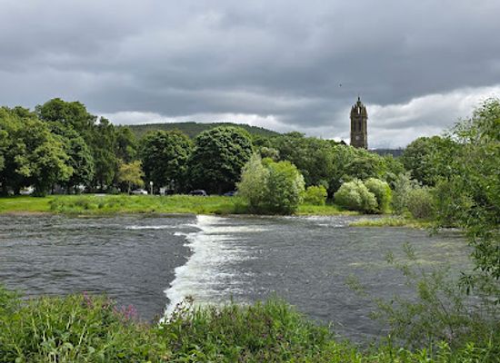 united-kingdom/peeblesshire/attraction/the-cauld-river-tweed-peebles-2