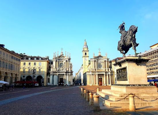 italy/turin/centro/landmark/piazza-san-carlo