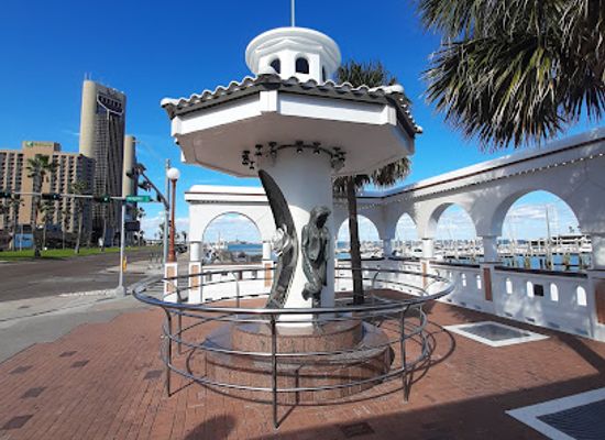 texas/corpus-christi/downtown-corpus-christi/landmark/viewpoint-of-the-flower