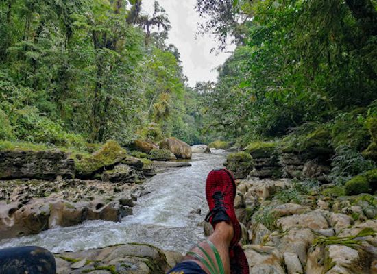 ecuador/pastaza-region/landmark/cavernas-anzu-mera