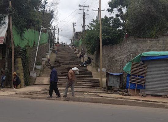ethiopia/addis-ababa/piazza/landmark/arba-dereja