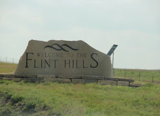 kansas/cross-timbers/landmark/flint-hills