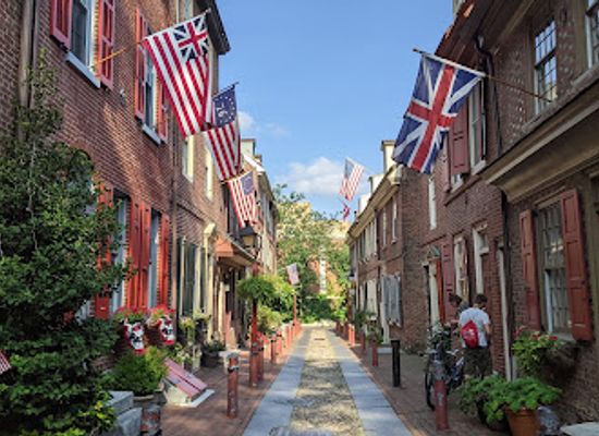 pennsylvania/happy-valley/landmark/elfreth-s-alley-museum