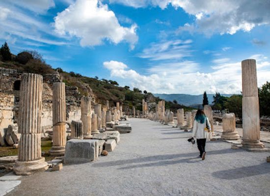 turkiye/ephesus/landmark/the-state-agora