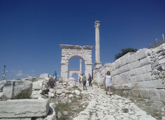 turkiye/antalya/landmark/antalya-tour-guide-h-sonmezay