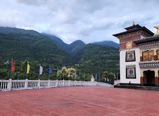 bhutan/trashigang/landmark/rangjung-woesel-choling-dratshang