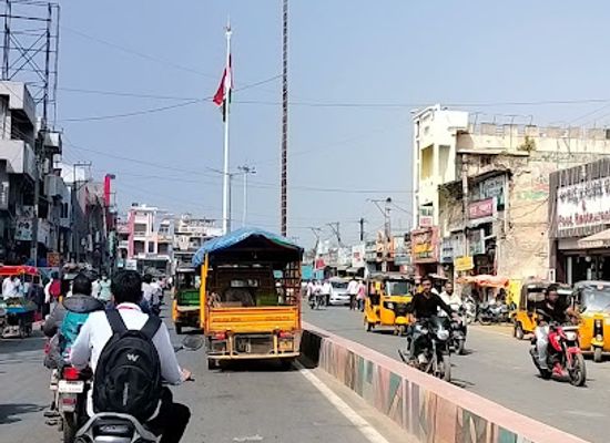 india/andhra-pradesh/landmark/puttaparthi-circle