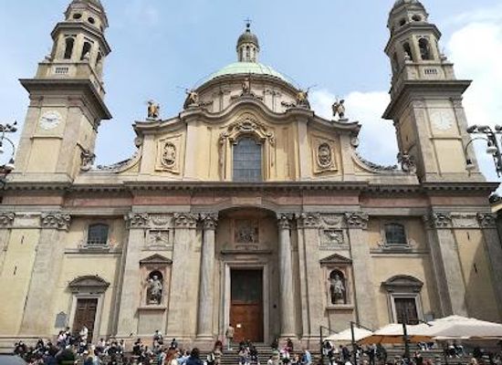 italy/brianza/landmark/piazza-sant-alessandro