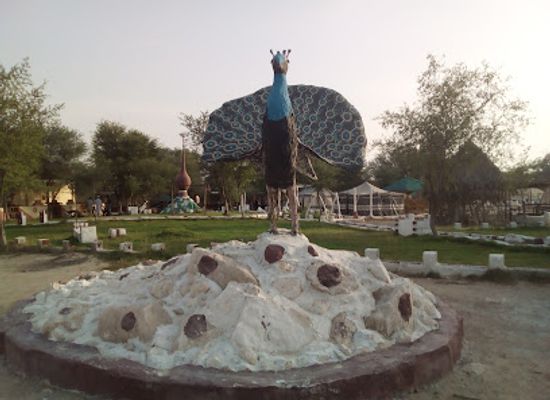 qatar/mesaieed/landmark/al-dosari-zoo-and-game-reserve