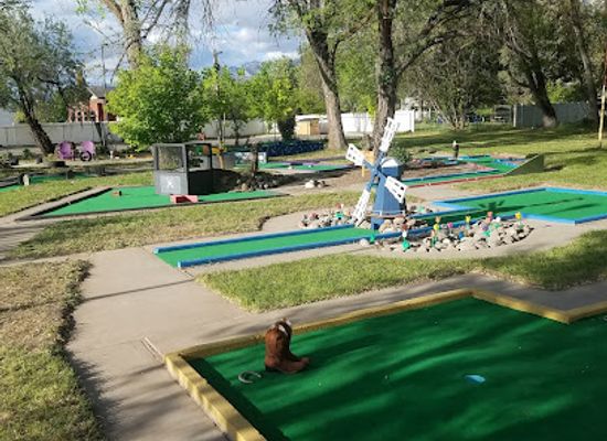 utah/logan/landmark/cache-valley-mini-golf
