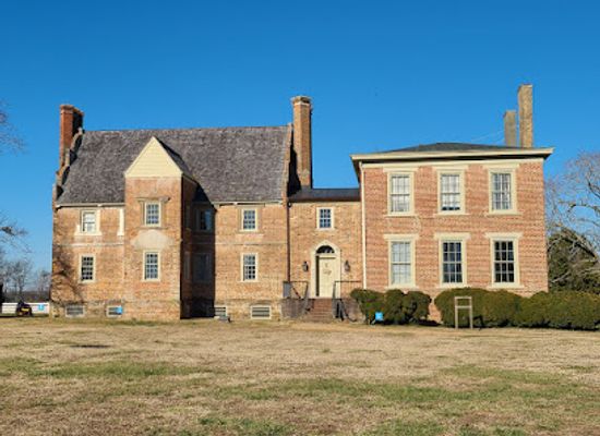 virginia/middle-peninsula/landmark/bacon-s-castle