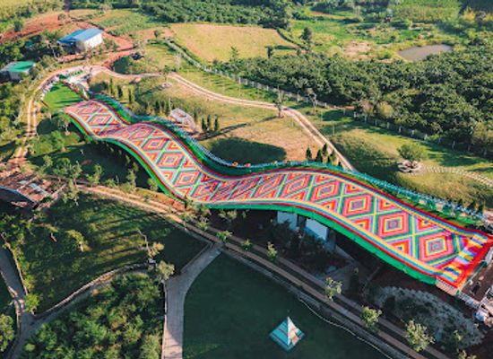vietnam/dalat/landmark/mongo-land-dalat