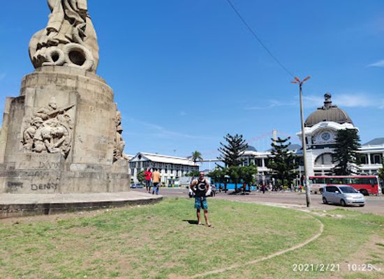 mozambique/makonde-plateau/landmark/workers-square