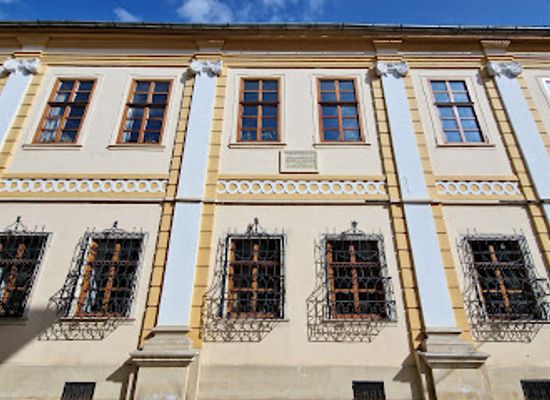 romania/cluj-napoca/landmark/sandor-remenyik-plaque