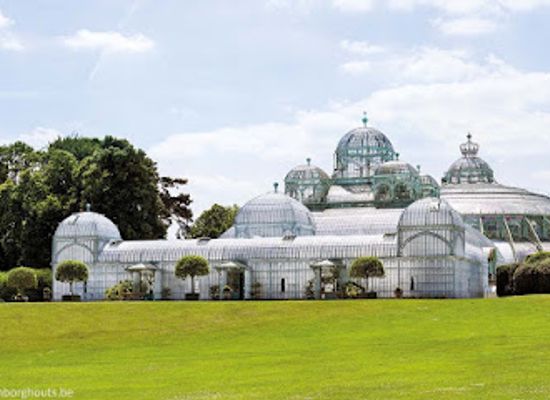 belgium/flemish-brabant/landmark/royal-greenhouses-of-laeken
