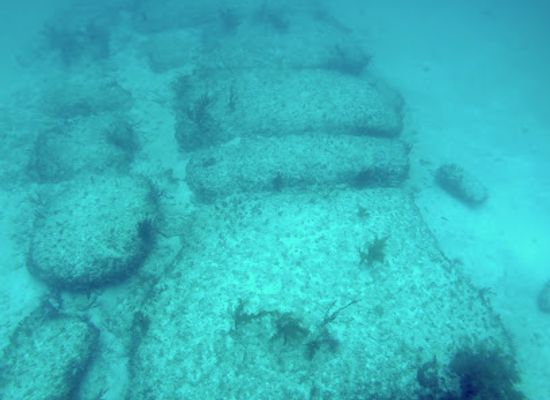 the-bahamas/bimini/landmark/bimini-road