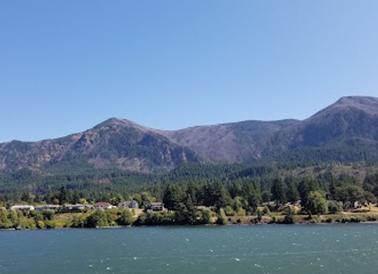 oregon/hood-river-county/landmark/columbia-gorge-sternwheeler