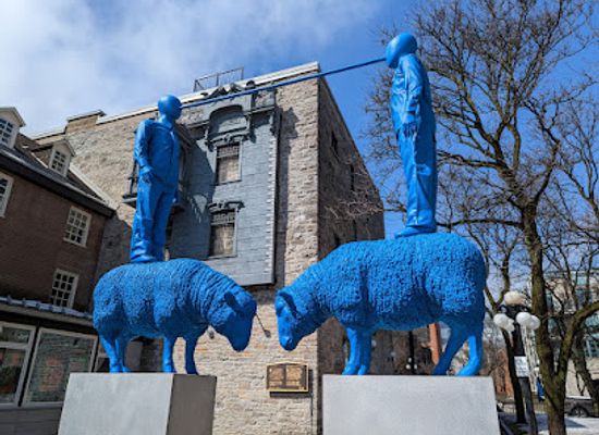 canada/ottawa/byward-market/landmark/tin-house