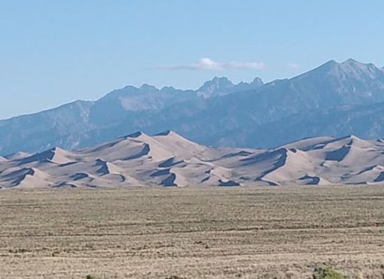 colorado/great-sand-dunes-national-park-and-preserve/landmark/great-sand-dunes-parking