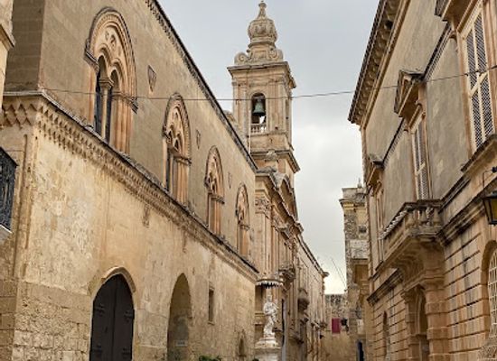 malta/mdina/landmark/carmelite-priory