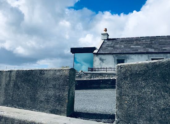 ireland/county-galway/landmark/blackrock-cottage