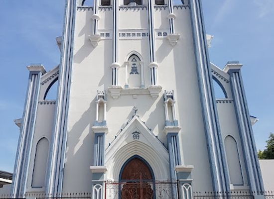 nicaragua/granada-plains/landmark/chapel-maria-auxiladora